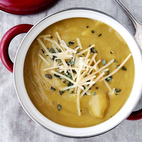Cream of Broccoli and Potato Soup