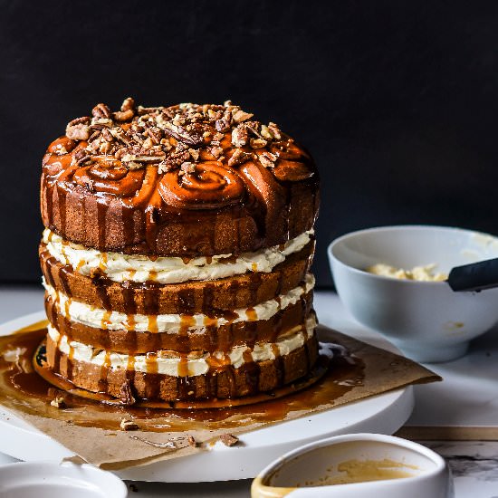 Boozy caramel Cinnamon roll cake