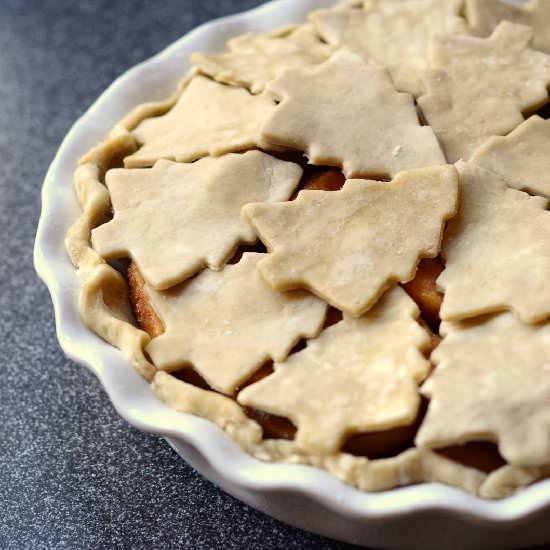 Christmas tree apple pie
