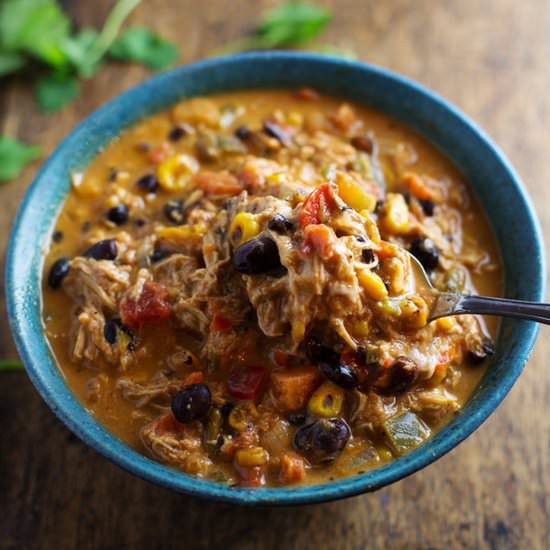 Queso Crockpot Chicken Chili