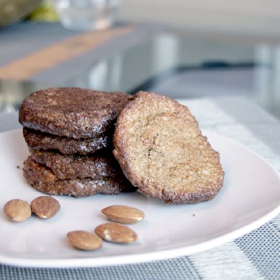 Almond Coffee Merengue Biscuits