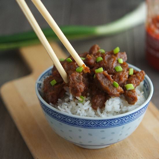 15-Minute Beef with Peanut Sauce