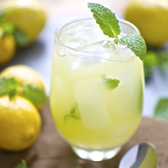 Sparkling Minted Lemonade
