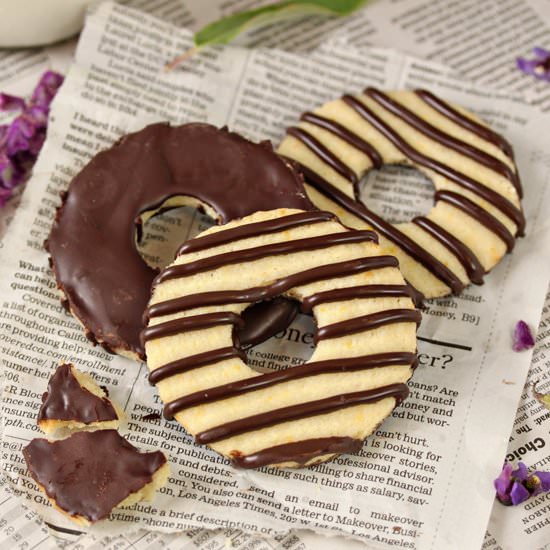 Fudge-Striped Shortbread Cookies