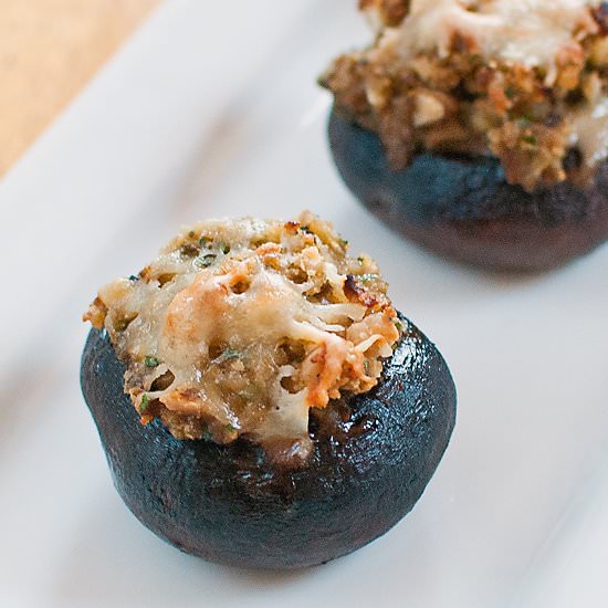 Almond-Stuffed Mushrooms