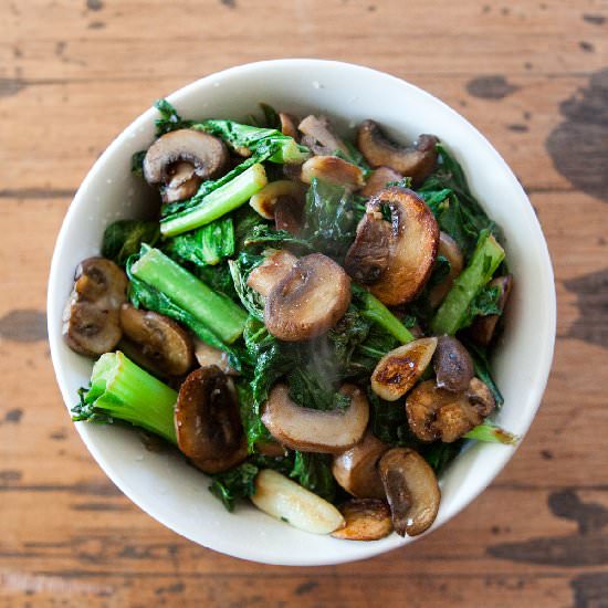 Garlic Greens with Mushrooms
