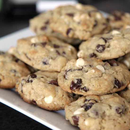 Black & White Oatmeal Raisin Cookie