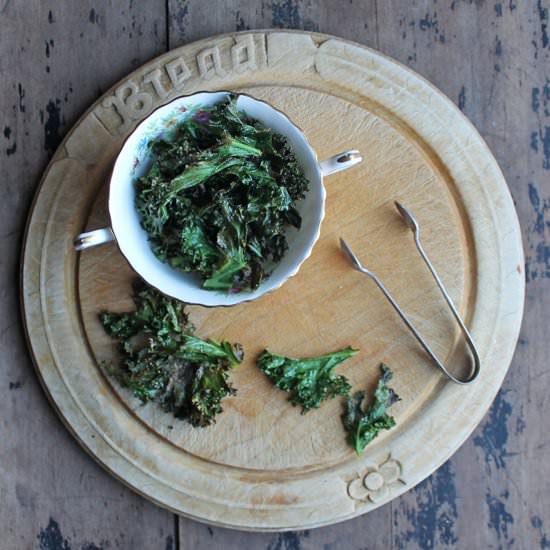 Cinnamon Kale Chips