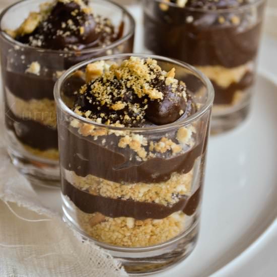 Eggless Chocolate Layer Pudding