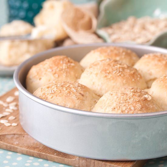 Sourdough Oatmeal Rolls