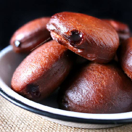 Peanut Butter and Jelly Doughnuts