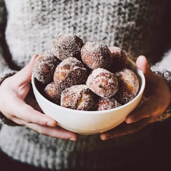 Malasadas (Hawaiian Donuts)