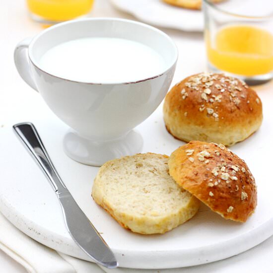 Oatmeal Buns