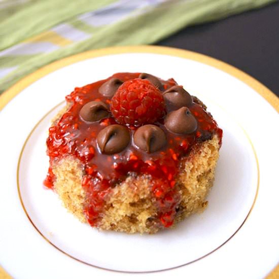 5 Min Cake, 10 Min Raspberry Sauce