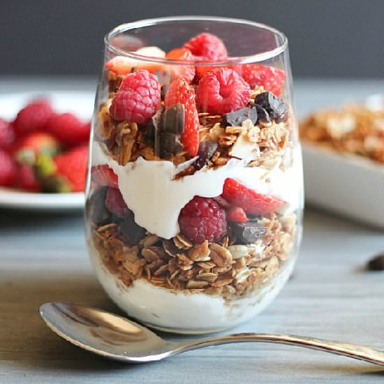 Healthy Homemade Granola Parfait