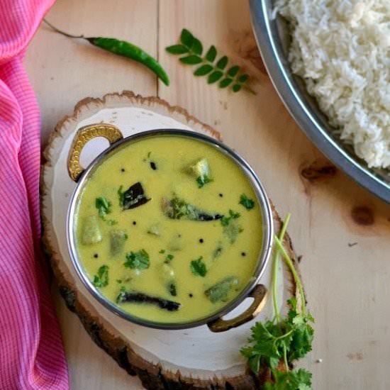 Vendakkai Morkulambhu