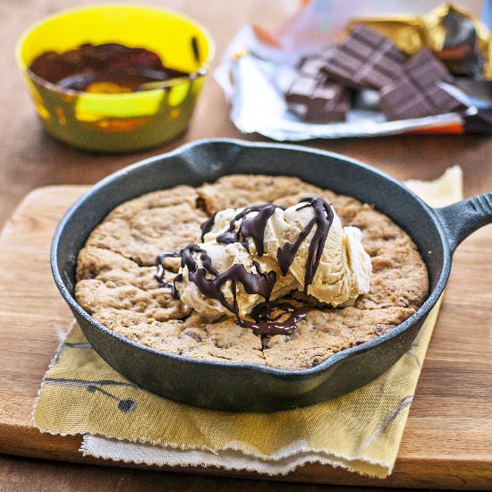 Oat and Chocolate Skillet Cookie