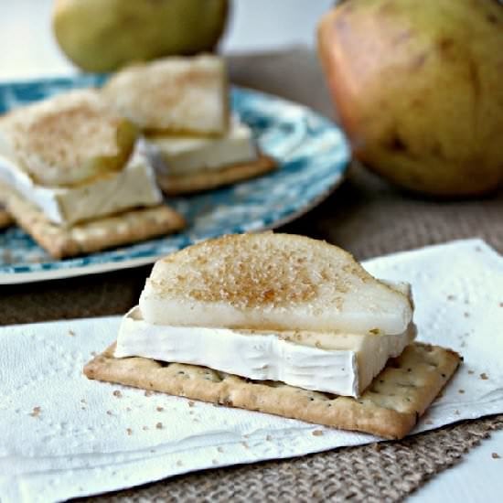 Brie and Pear Crackers