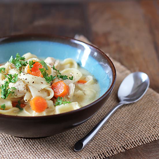 Chicken & Cheese Tortellini Soup
