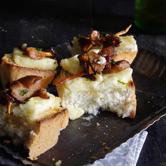 Brie and Mushroom Toast