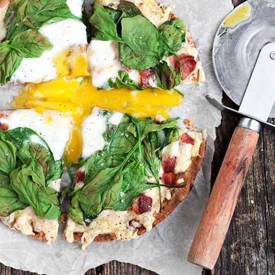 Breakfast Pita Pizza