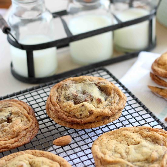 Almond cookies