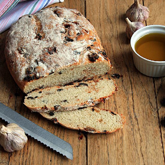 Olive Tomato Bread