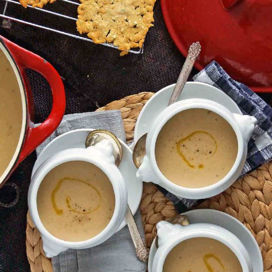 Roasted Garlic & White Bean Soup