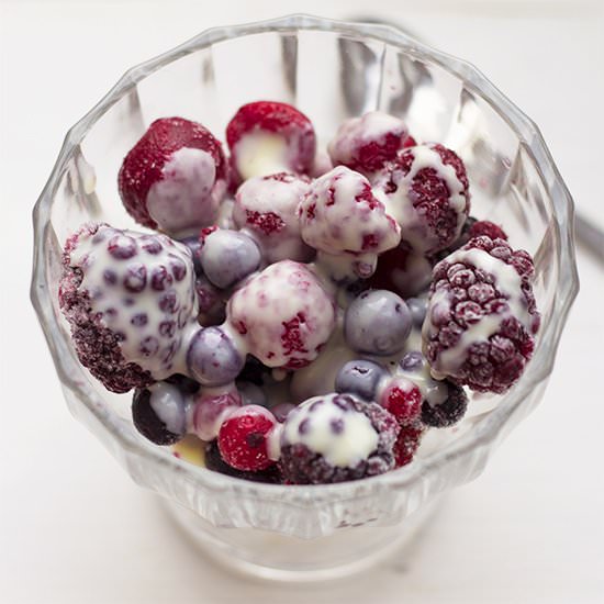 Berries with White Chocolate Sauce