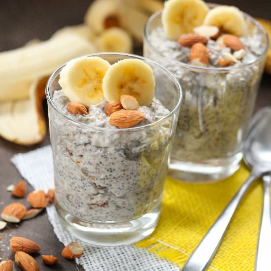 Banana chia seed pudding