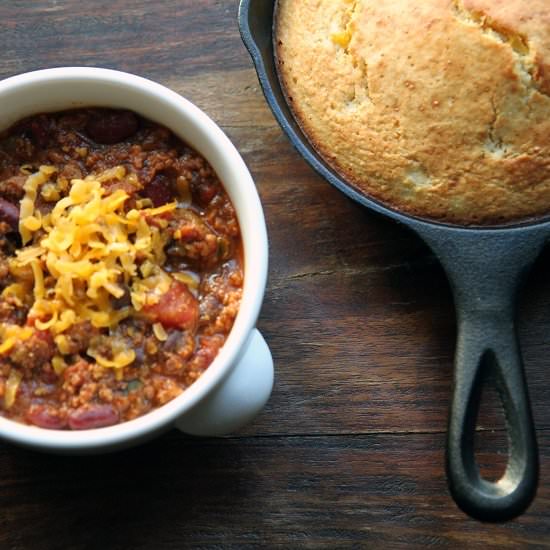 Chipotle Turkey Chili and Cornbread