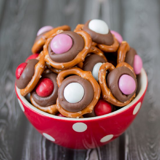 Peanut Butter Pretzel Munchies