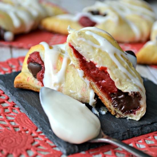 Red Velvet Cheesecake Crescent Roll