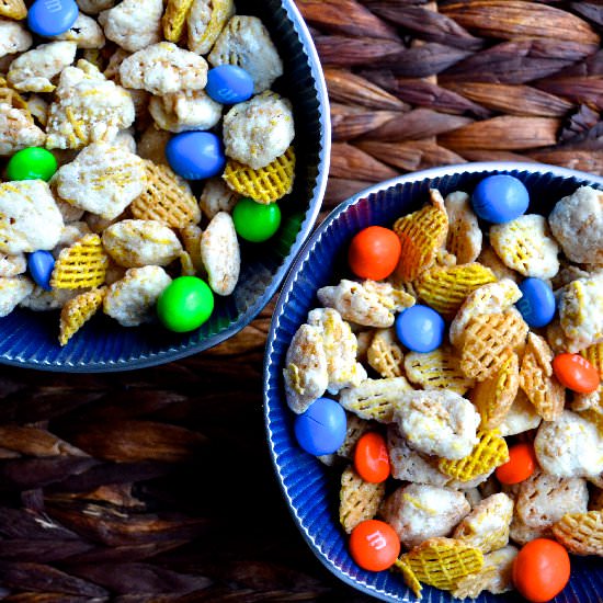 Super Bowl Peanut Butter Puppy Chow