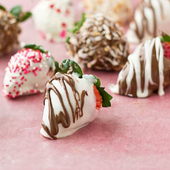 Easy Chocolate-Covered Strawberries