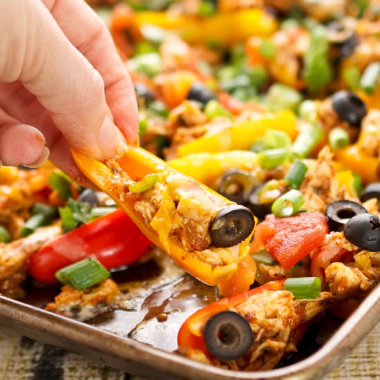 Mini Bell Pepper Chicken Nachos