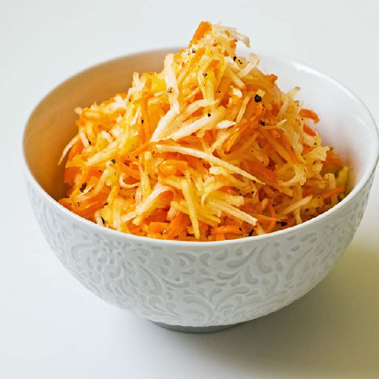 Raw Turnip, Apple and Carrot Slaw