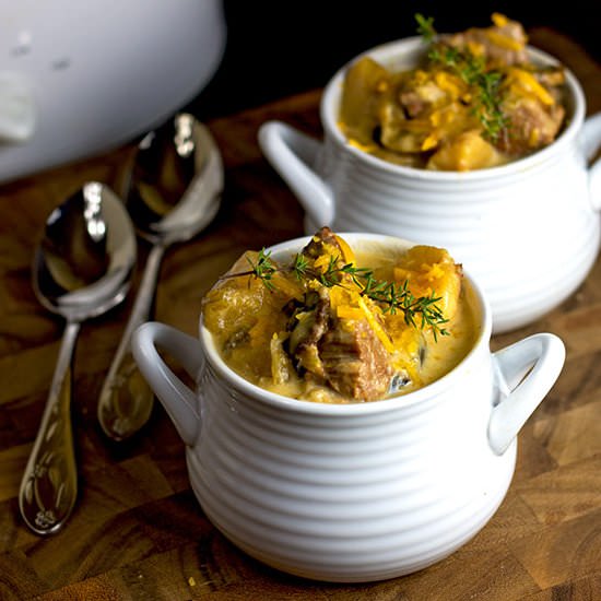 Slow Cooker Steak & Ale Cheese Soup