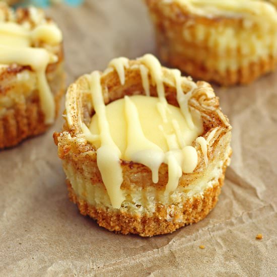 Mini Cinnamon Roll Cheesecake
