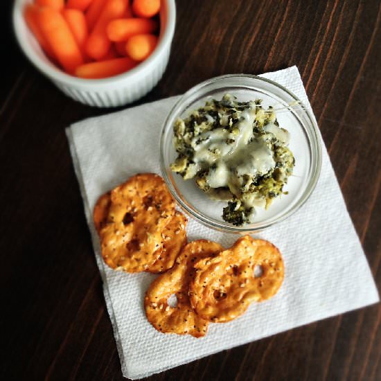 Spinach and Broccoli Artichoke Dip