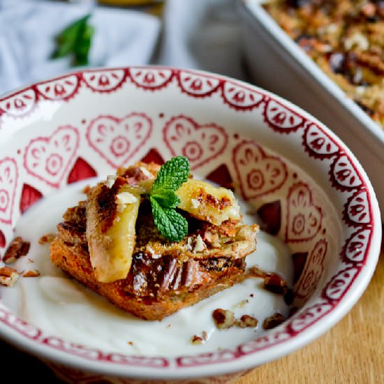 Baked Banana-Pecan Oatmeal