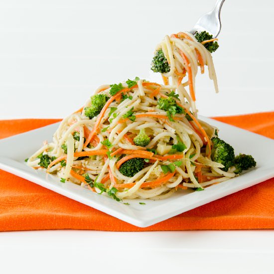 Garlic, Veggie, and Sesame Pasta