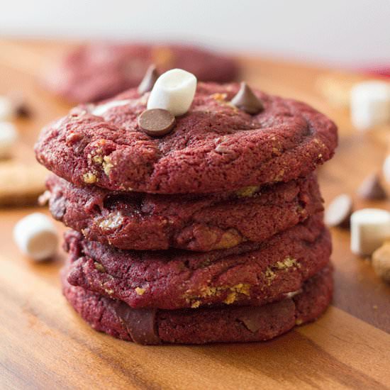 Red Velvet S’mores Cookies