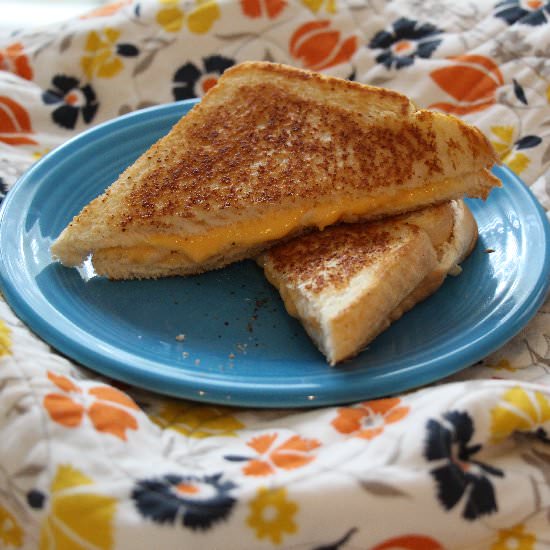 Garlic Bread Grilled Cheese