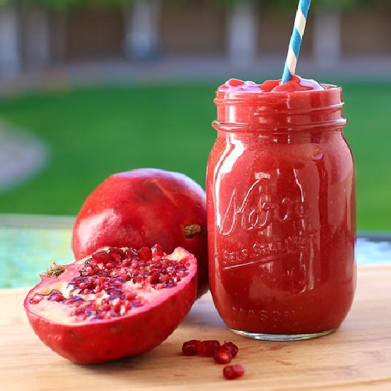 Skinny Shake Strawberry Pomegranate