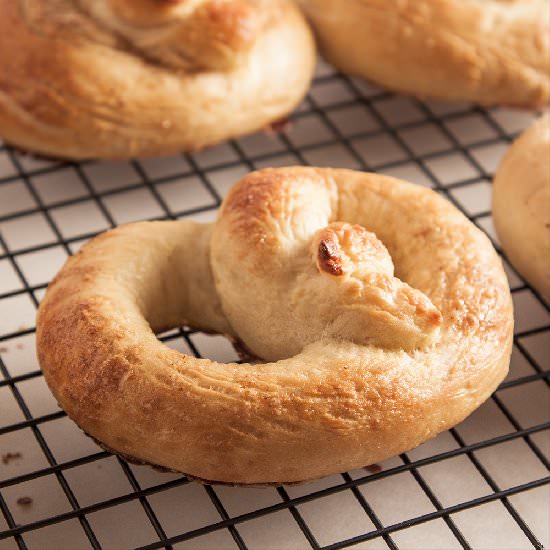 Light & Easy Soft Pretzels