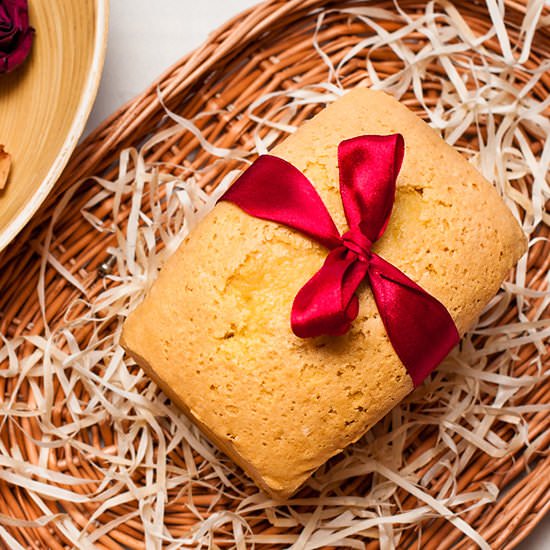 Pound Cake with Mayonnaise
