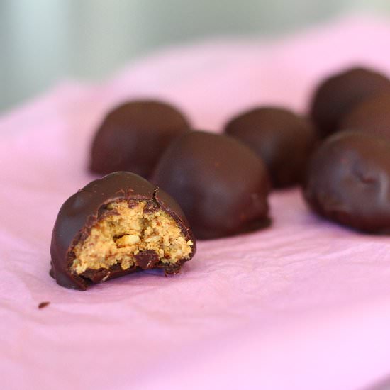 Peanut Butter Pretzel Truffles