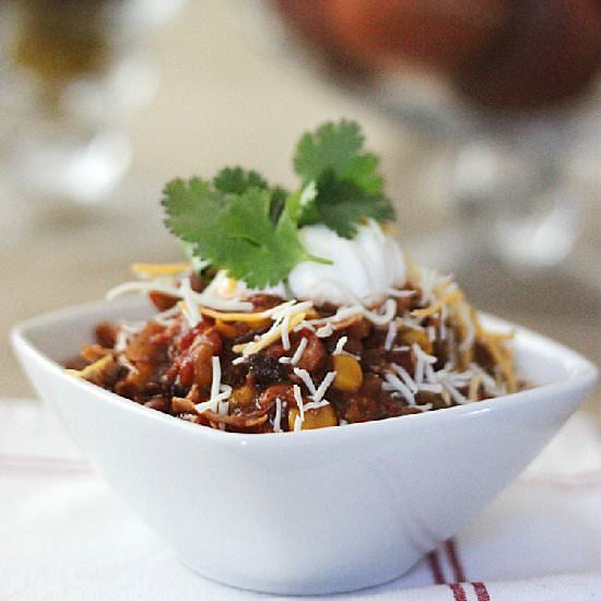 Easy & Delicious Crock Pot Chili