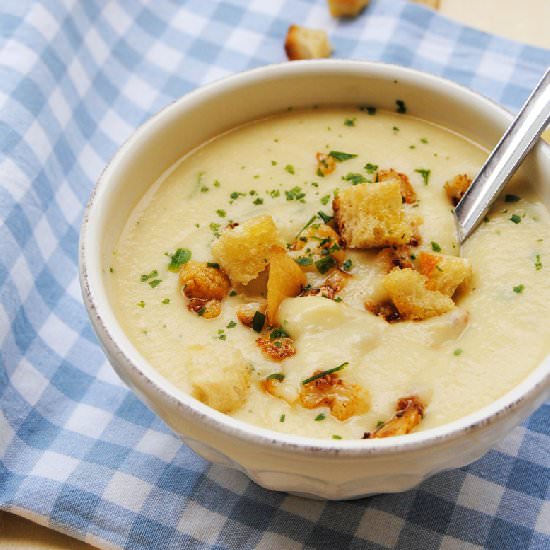 Beans and Roasted Cauliflower Soup